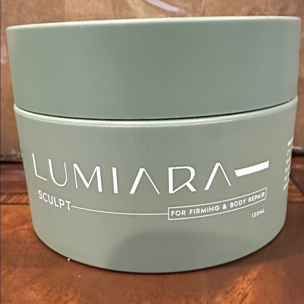 Lumiara Sculpt for Body Firming and Skin Repair. Clean Beauty Retail $70 NIB